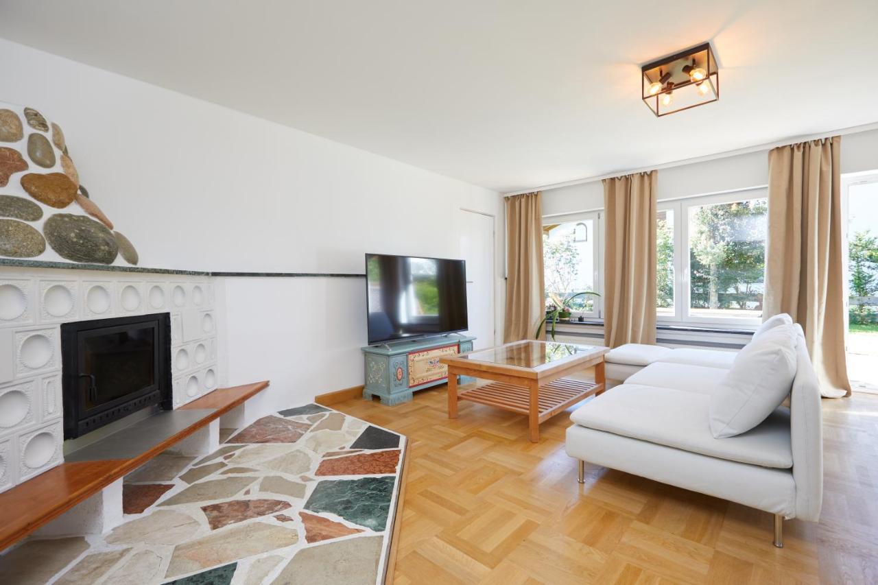 Zum Hirschgarten Apartment *