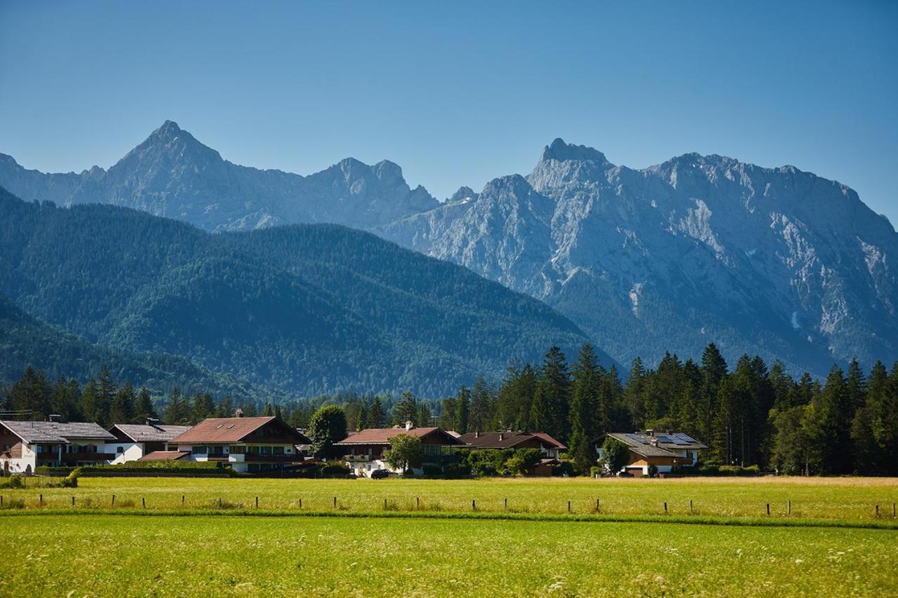 Zum Hirschgarten * Krun
